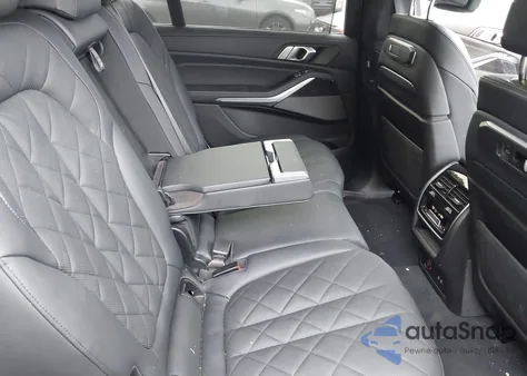 2024 BMW X7 xDrive40I z USA, uszkodzony, nr VIN 5UX23EM09R9U96706